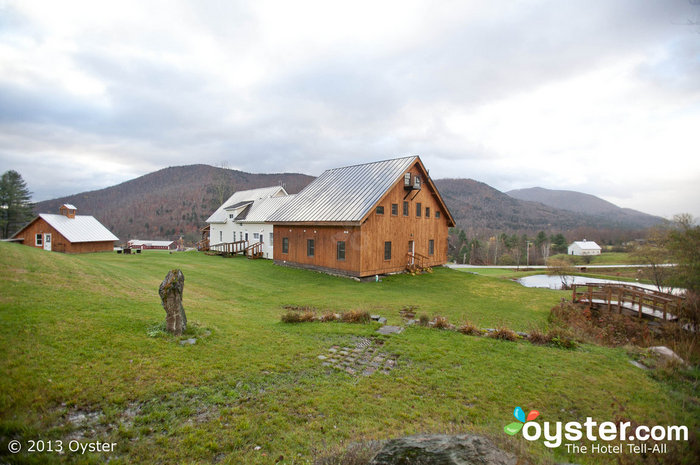 The Amee Farm, tucked into Vermont's Green Mountains, is a rustically elegant spot to say