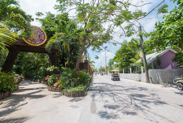 Entrance at the Ramon’s Village Resort, Ambergris Caye, Belize/Oyster