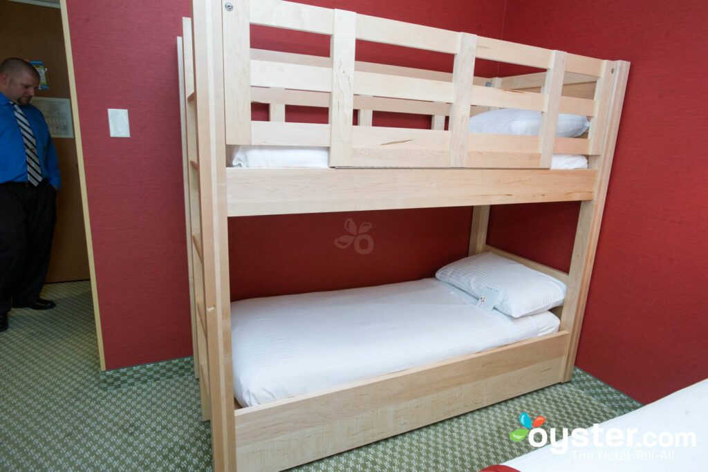 Room with Bunk Beds at Howard Johnson Anaheim Hotel and Water Playground