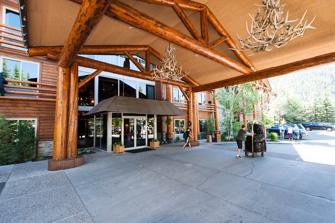 Entrance at The Lodge at Jackson Hole/Oyster